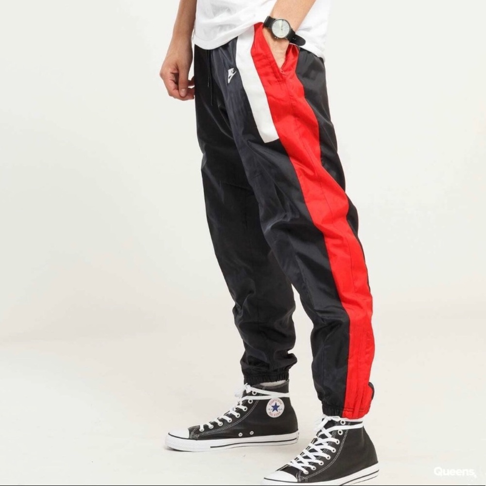 NEW | Nike Reissue woven joggers